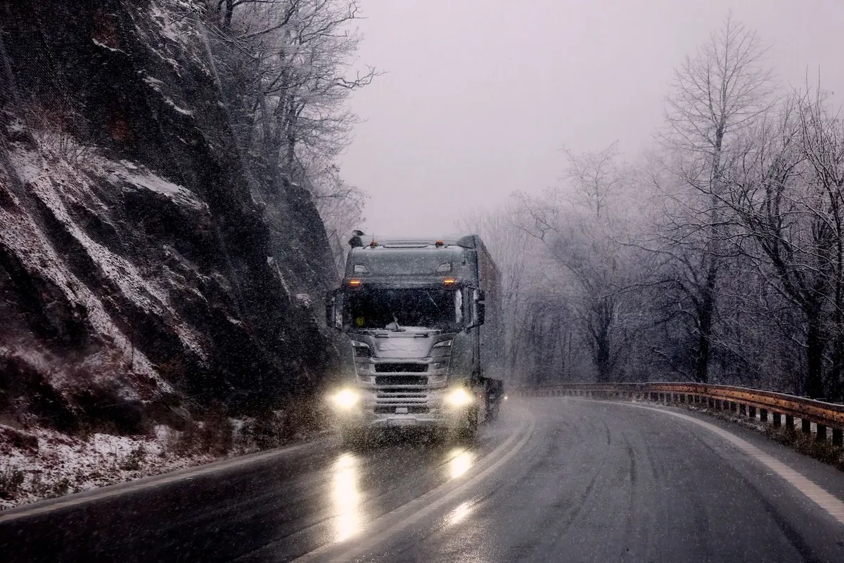 Winter Gritting Explained: How Councils Decide When to Salt the Roads